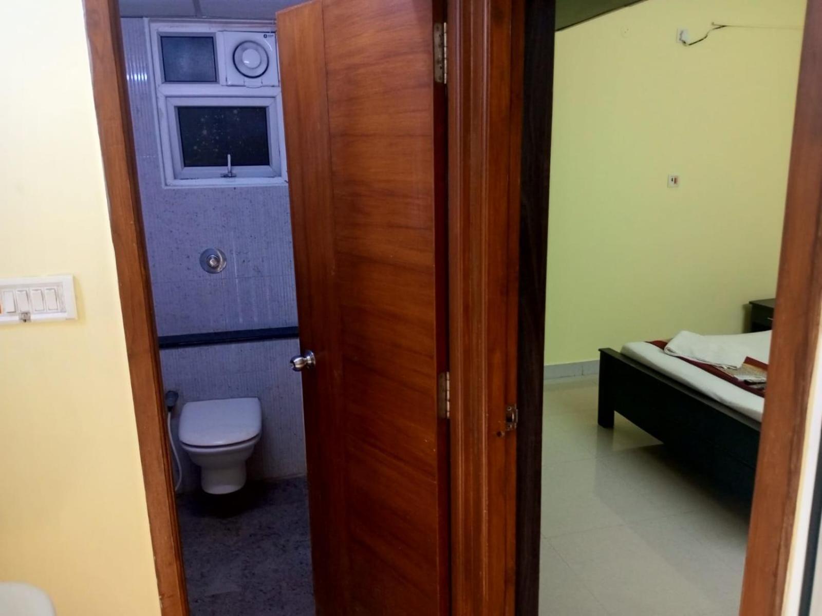 The Posh Residency, Ecr Bed and Breakfast Τσενάι Εξωτερικό φωτογραφία