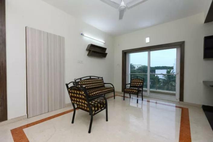 The Posh Residency, Ecr Bed and Breakfast Τσενάι Εξωτερικό φωτογραφία