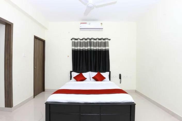 The Posh Residency, Ecr Bed and Breakfast Τσενάι Εξωτερικό φωτογραφία